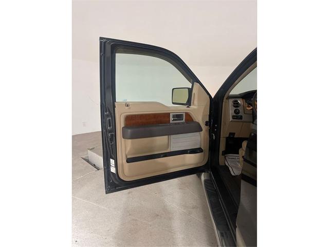Photo of 2010 Tuxedo Black Ford F-150