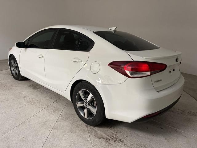 Photo of 2018 Clear White Kia Forte