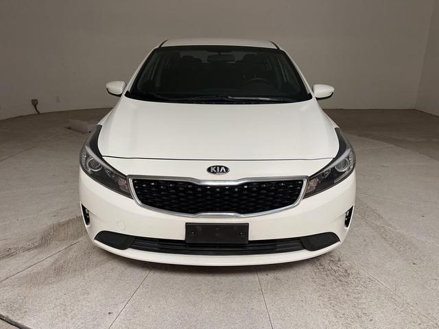 Photo of 2018 Clear White Kia Forte