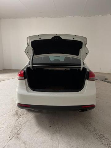 Photo of 2018 Clear White Kia Forte