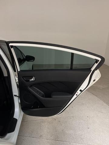 Photo of 2018 Clear White Kia Forte