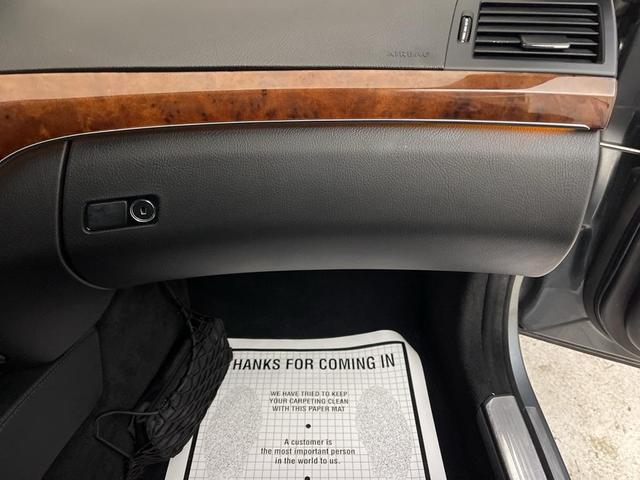Photo of 2008 Gray Mercedes-Benz S-Class
