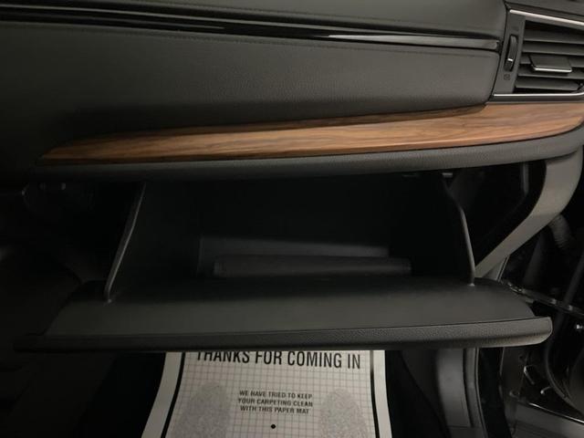 Photo of 2017 Crystal Black Pearl Honda CR-V