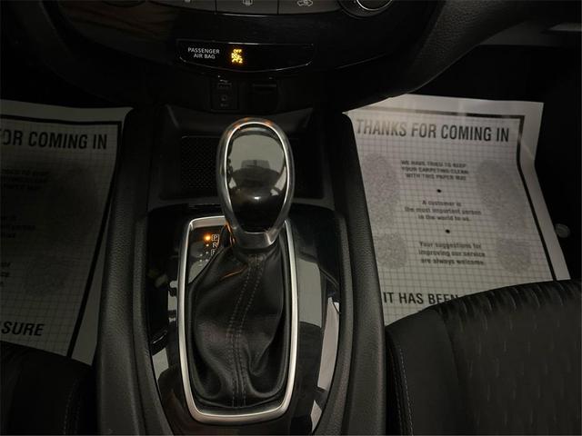 Photo of 2017 Caspian Blue Nissan Rogue