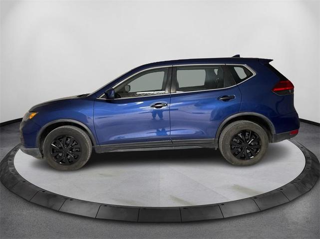 Photo of 2017 Caspian Blue Nissan Rogue