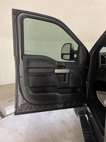 Photo of 2022 Gray Ford F-250