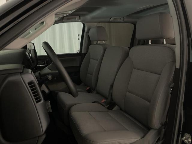 Photo of 2018 Black Chevrolet Silverado 1500