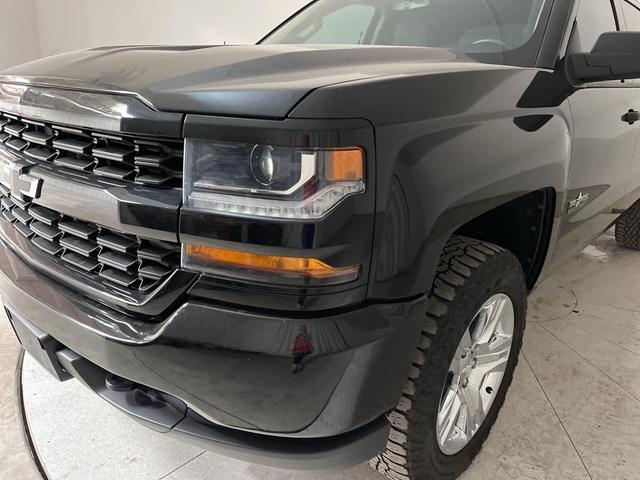 Photo of 2018 Black Chevrolet Silverado 1500