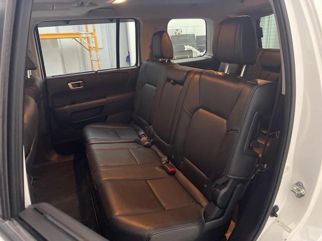 Photo of 2013 Taffeta White Honda Pilot