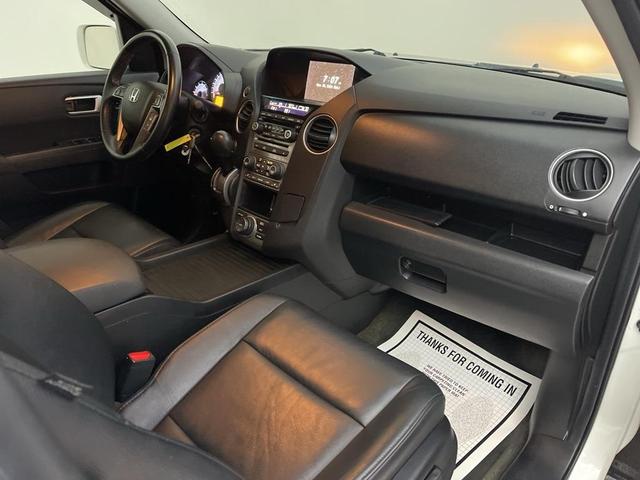 Photo of 2013 Taffeta White Honda Pilot