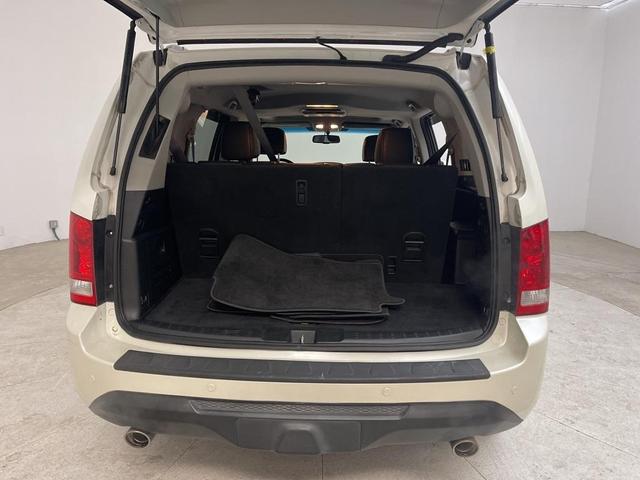 Photo of 2013 Taffeta White Honda Pilot