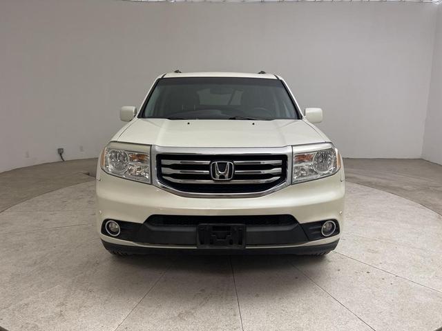 Photo of 2013 Taffeta White Honda Pilot