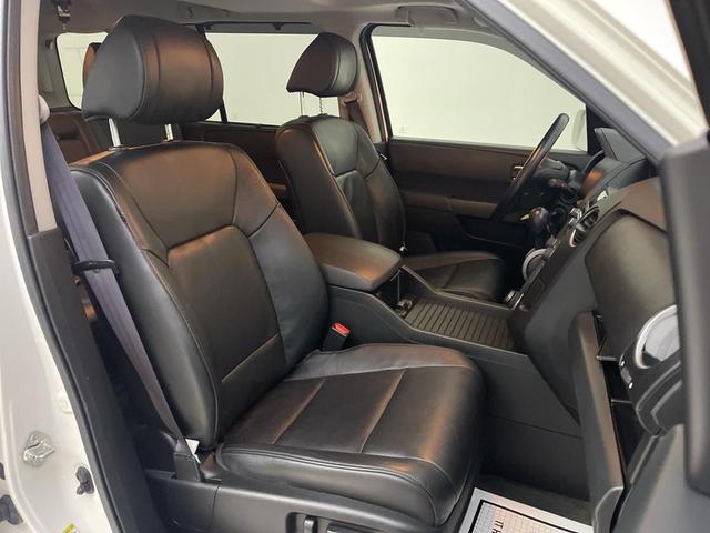Photo of 2013 Taffeta White Honda Pilot