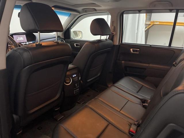 Photo of 2013 Taffeta White Honda Pilot