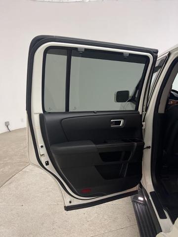 Photo of 2013 Taffeta White Honda Pilot