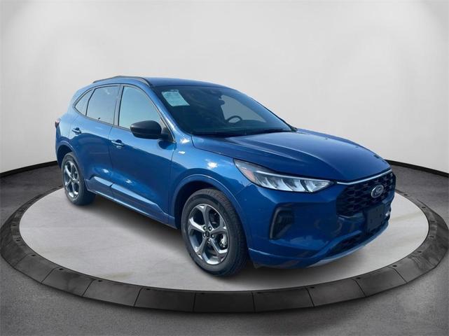 Photo of 2023 Atlas Blue Metallic Ford Escape