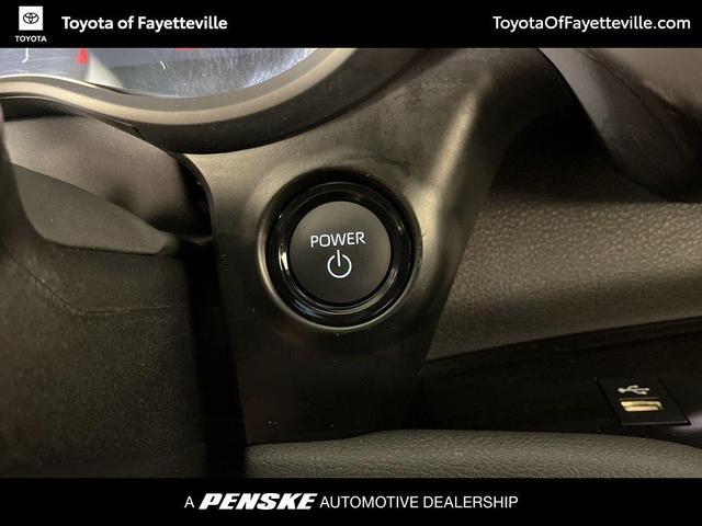 Photo of 2025 Ice Cap Toyota Sienna