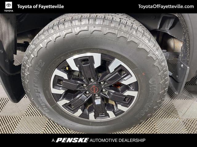 Photo of 2023 Super Black Nissan Frontier