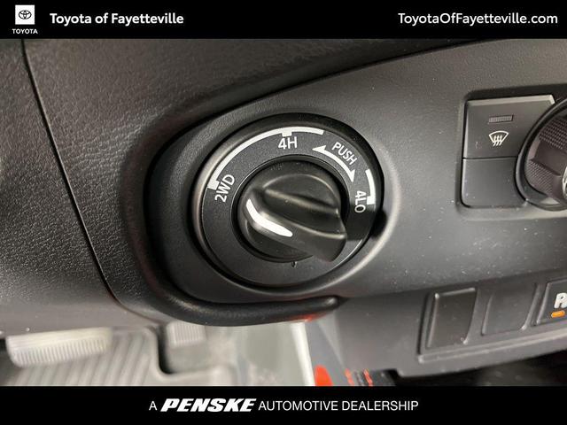 Photo of 2023 Super Black Nissan Frontier