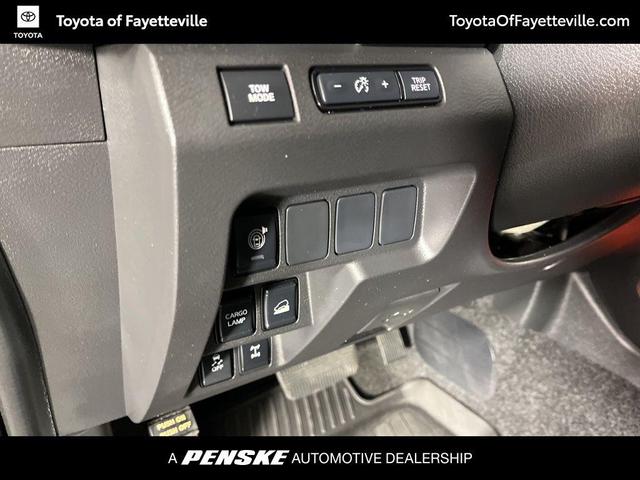 Photo of 2023 Super Black Nissan Frontier