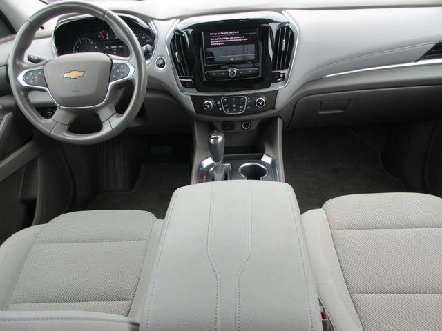 Photo of 2020 Summit White Chevrolet Traverse