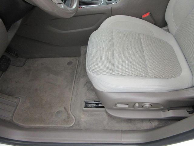 Photo of 2020 Summit White Chevrolet Traverse