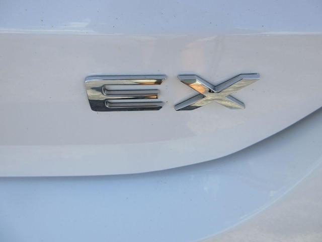 Photo of 2021 Glacial White Pearl Kia K5