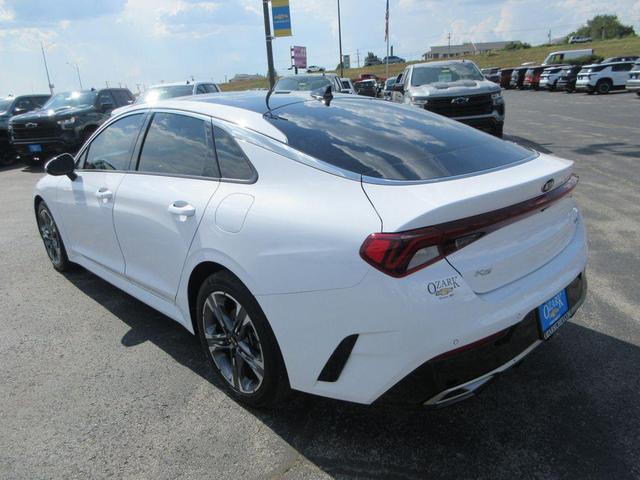 Photo of 2021 Glacial White Pearl Kia K5