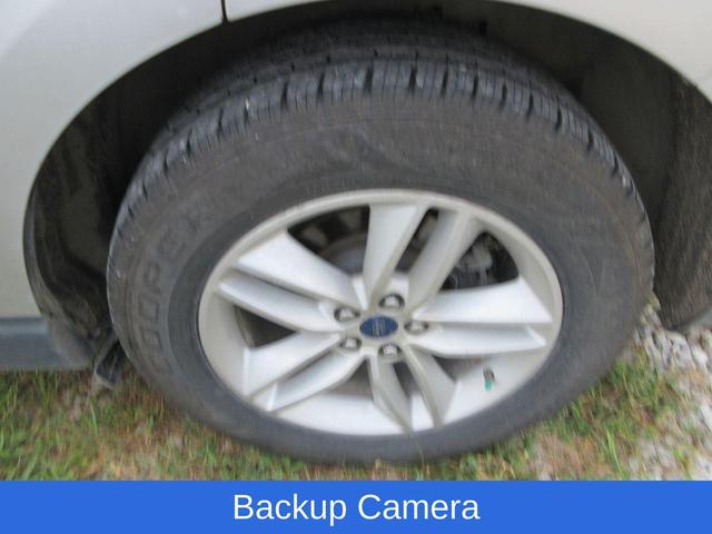 Photo of 2018 Ingot Silver Ford Edge