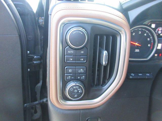 Photo of 2019 Black Chevrolet Silverado 1500
