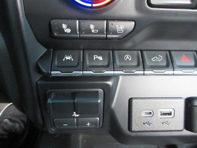 Photo of 2019 Black Chevrolet Silverado 1500