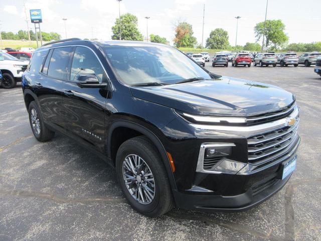 Photo of 2024 Mosaic Black Metallic Chevrolet Traverse