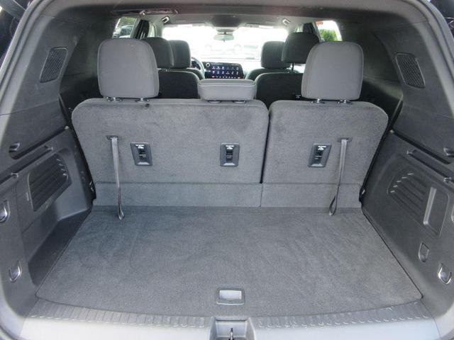 Photo of 2024 Mosaic Black Metallic Chevrolet Traverse