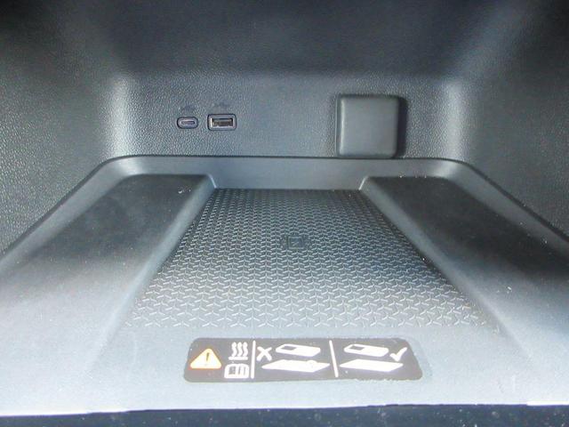 Photo of 2024 Mosaic Black Metallic Chevrolet Traverse