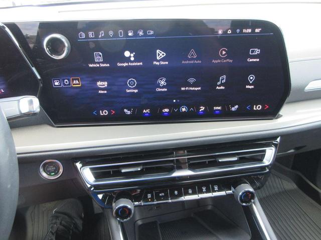 Photo of 2024 Mosaic Black Metallic Chevrolet Traverse