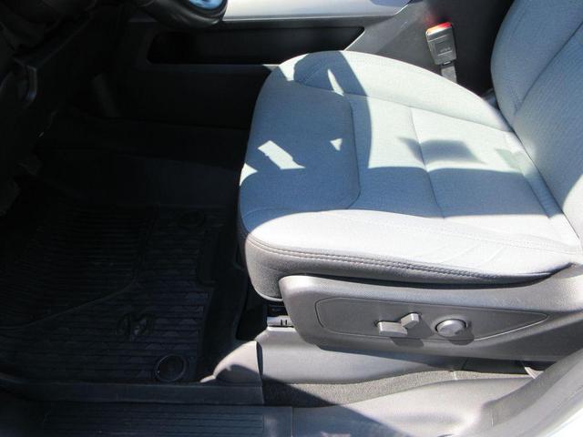 Photo of 2022 Bright White Clearcoat RAM 1500
