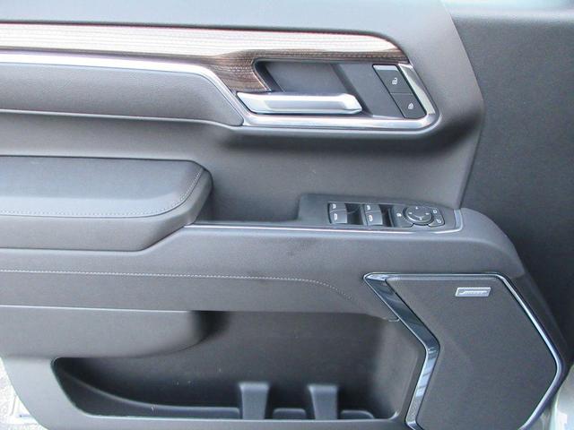 Photo of 2025 Sterling Gray Metallic Chevrolet Silverado 1500