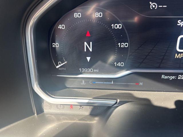 Photo of 2023 Onyx Black GMC Sierra 1500