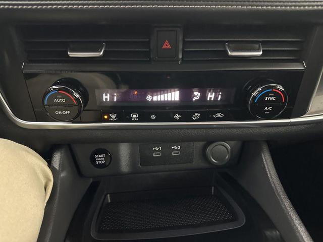 Photo of 2024 Scarlet Ember Tintcoat Nissan Rogue