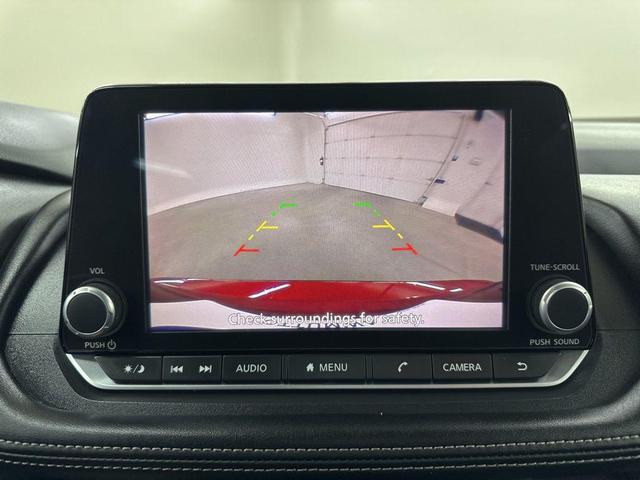 Photo of 2024 Scarlet Ember Tintcoat Nissan Rogue