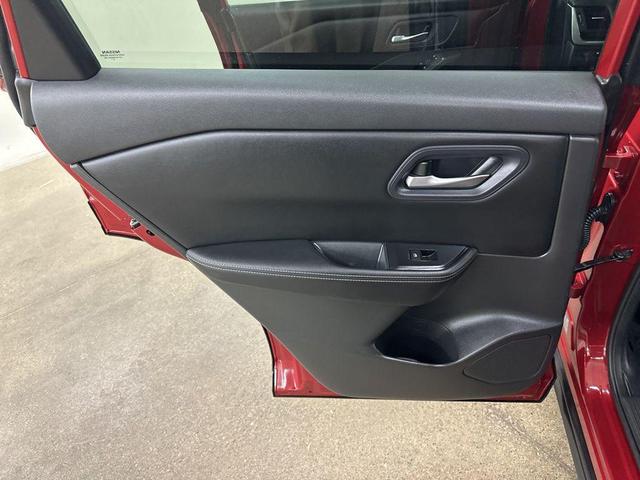Photo of 2024 Scarlet Ember Tintcoat Nissan Rogue