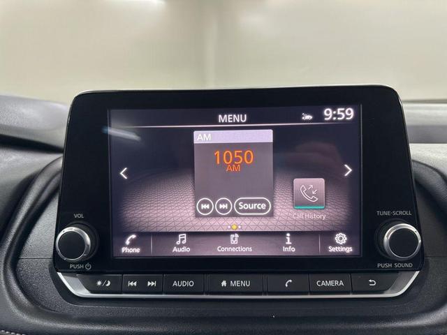 Photo of 2024 Scarlet Ember Tintcoat Nissan Rogue