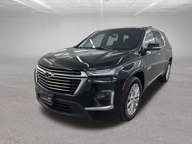 Photo of 2022 Mosaic Black Metallic Chevrolet Traverse