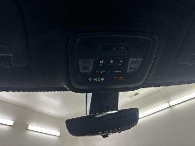 Photo of 2022 Mosaic Black Metallic Chevrolet Traverse