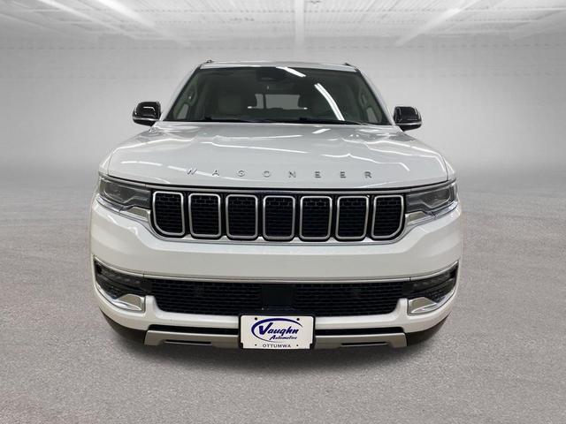 Photo of 2024 Bright White Clearcoat Jeep Wagoneer