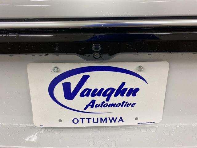 Photo of 2024 Bright White Clearcoat Jeep Wagoneer