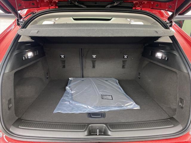 Photo of 2025 Brilliant Red Buick Envision