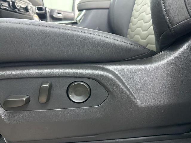 Photo of 2025 Black Chevrolet Silverado 1500