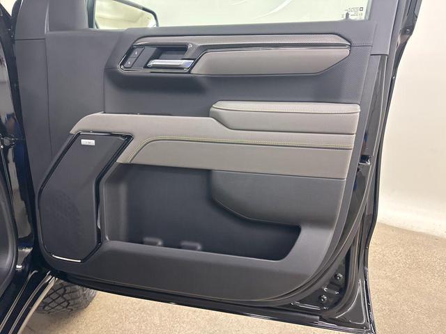Photo of 2025 Black Chevrolet Silverado 1500