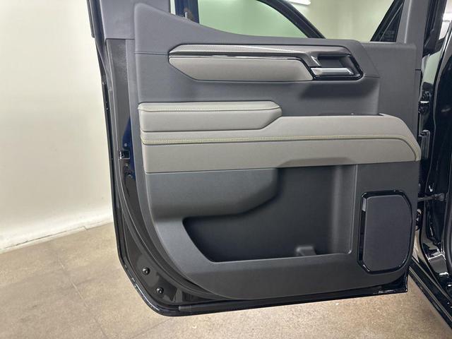 Photo of 2025 Black Chevrolet Silverado 1500